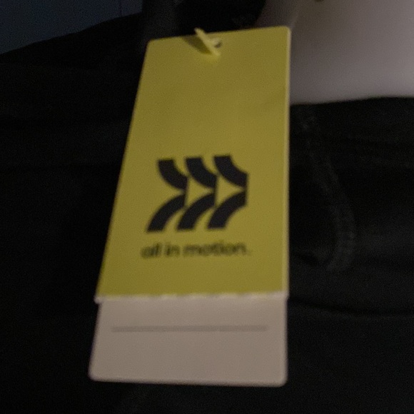 Boys hooded short sleeve lightweight tee shirt UPF 50+ - Picture 3 of 5